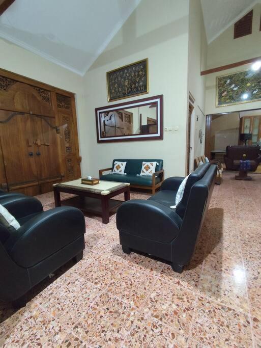 Niki Mawon Homestay Kejayan Exterior photo