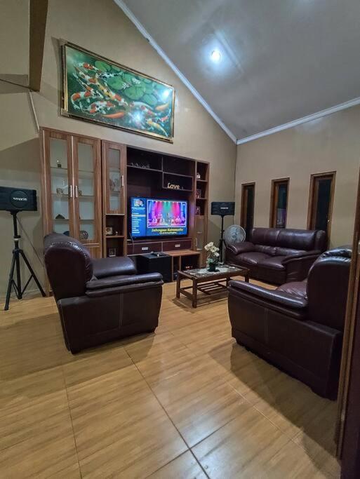 Niki Mawon Homestay Kejayan Exterior photo